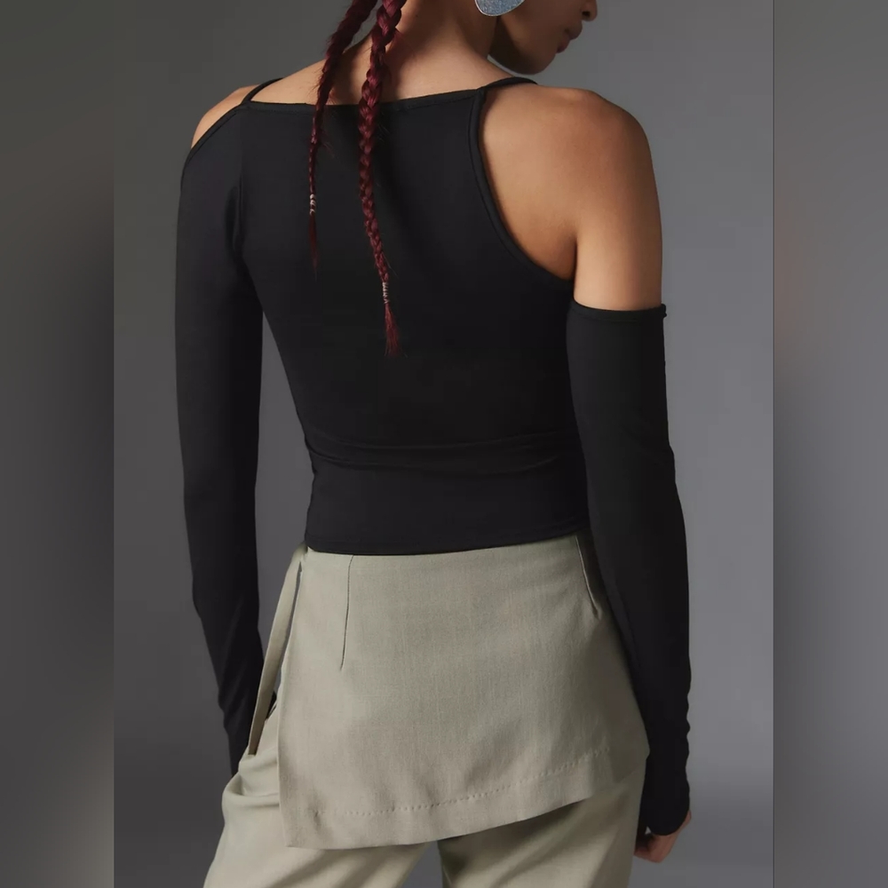 Silence+ Noise Dawn Asymmetrical Cold-Shoulder Top - Picture 2 of 9